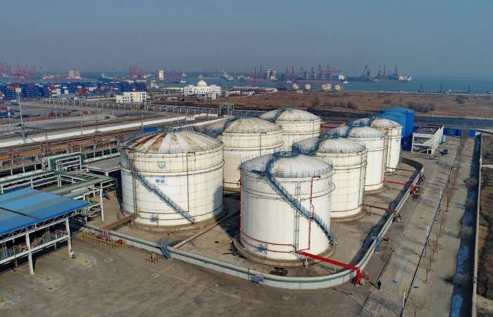 “反内卷”叠加需求韧性，沪市化纤行业上半年业绩上扬
